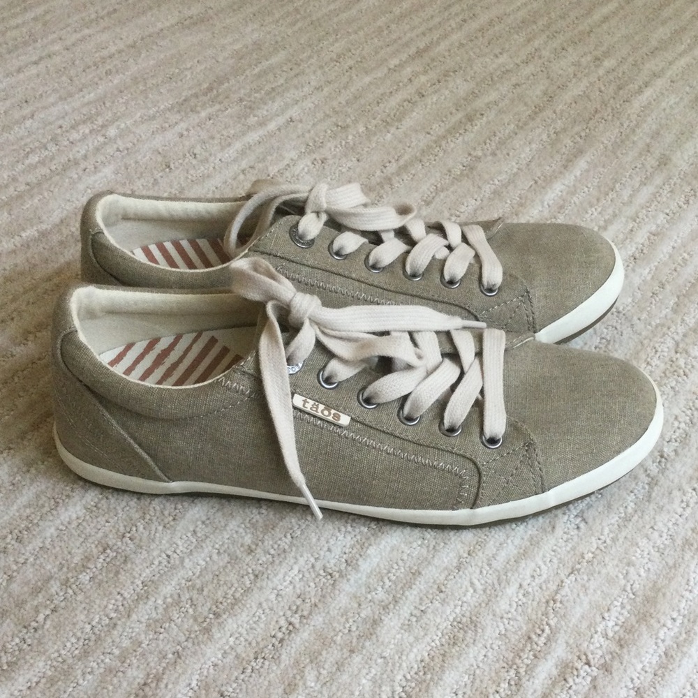 Taos Footwear Beige Canvas Sneakers with White Soles - Picture 4 of 16